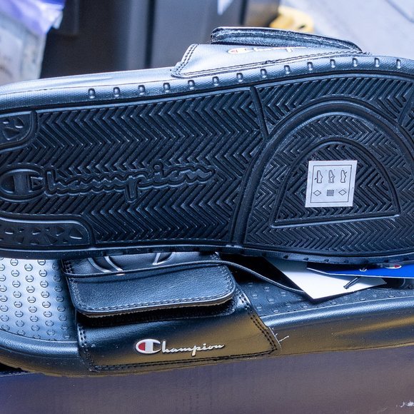 Champion Unisex/Men's‎ Lightweight Logo Slides - Picture 2 of 5